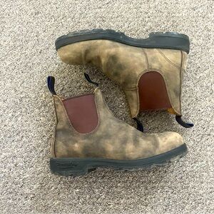 Women’s Blundstone 584 Thermal in Rustic Brown size 8.5 (shown 5.5 for AU/UK)